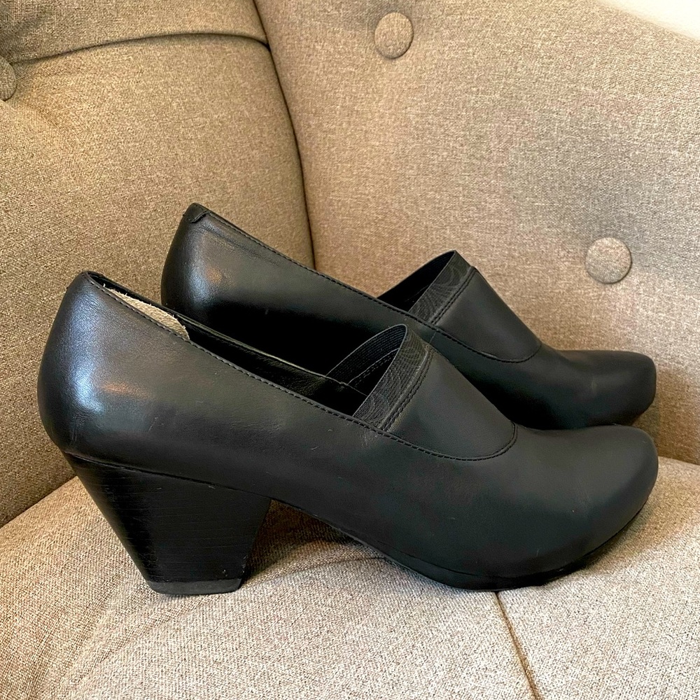 Dansko dress clogs size 38